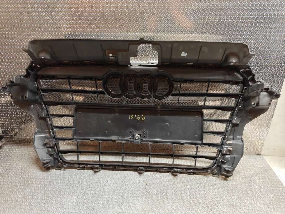 Grill til Audi A3 2012-2016 (Type III, Fase 1) (AUDI|8V3 853 651 1QP|)