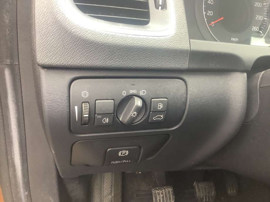 Bryter lys til Volvo V60, 2010-2013 (Type I, Fase 1)  (VOLVO|)