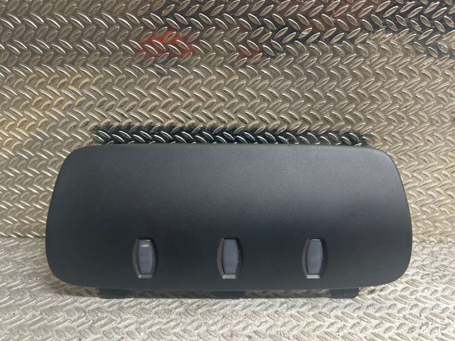 Dashbord til Nissan E-NV200, 2014-->>  (NISSAN|)