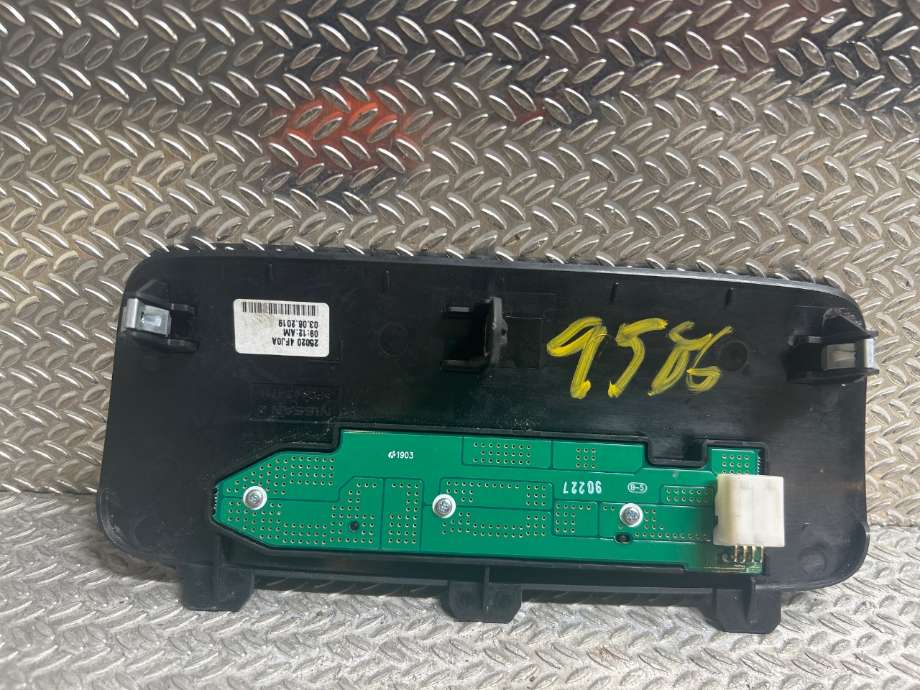 Dashbord til Nissan E-NV200 2014-->>  (NISSAN||250204FJ0A|25020-4FJ0A)