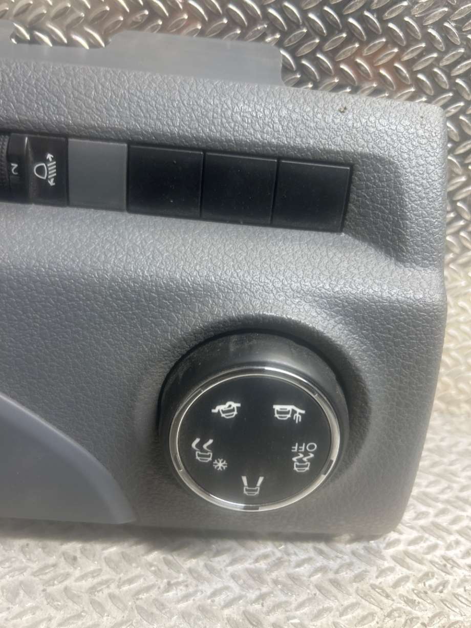 Bryter diverse til Toyota Proace, 2016-->> (Type II)  (TOYOTA|)