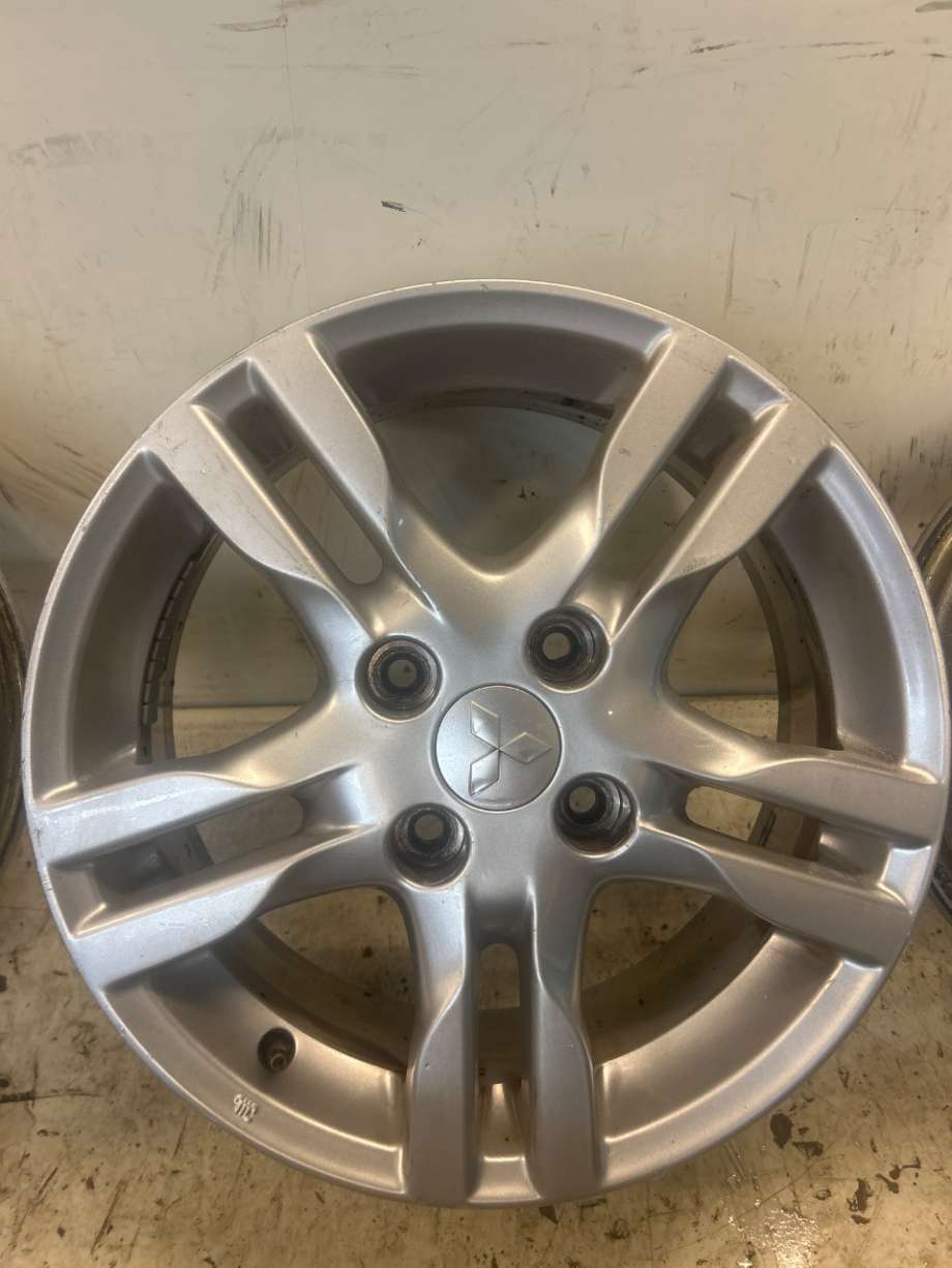 Felgsett aluminium til Mitsubishi Colt 2009-2013 (Type VII, Fase 2)  (MITSUBISHI|4250B172|)