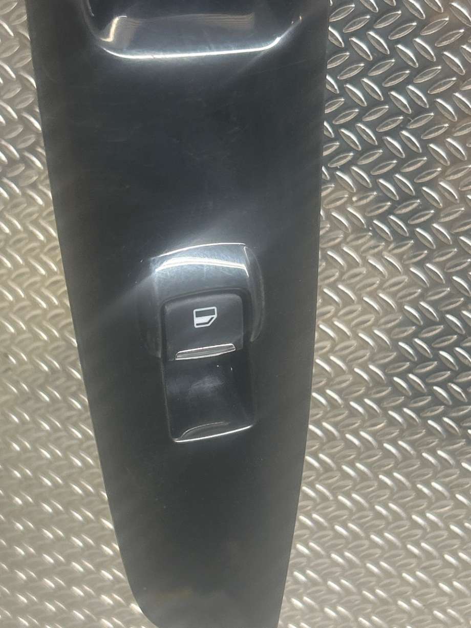 Bryter ruteheis til Ford Galaxy 2015-2022 (Type IV)  (FORD|2002214|DG9T-14529-ABSMAS|)
