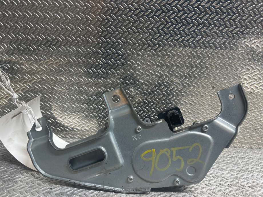 Viskermotor bakrute til Suzuki SX4 2009-2013 (Type I, Fase 2)  (SUZUKI|3881080J00|)