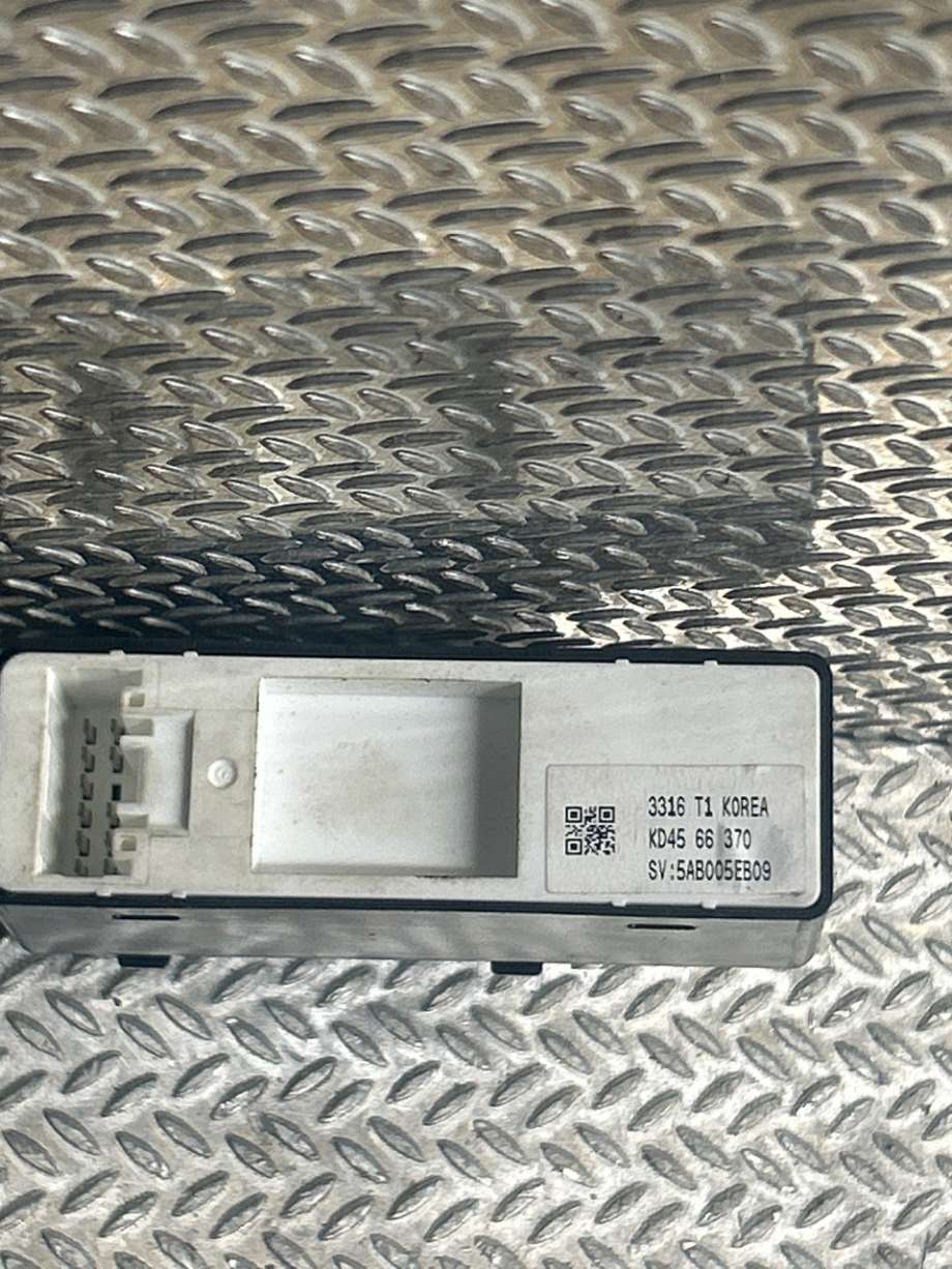 Bryter ruteheis til Mazda CX-5 2012-2017 (Type I)  (MAZDA|KD4566370|KD45-66-370|KD45 66 370)