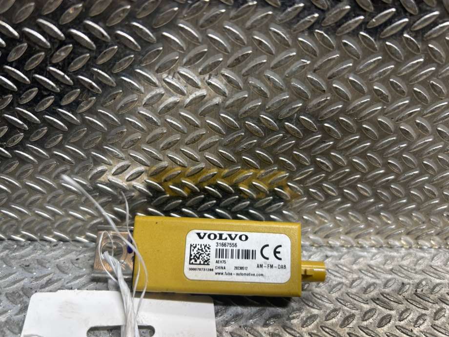 Antenne forsterker til Volvo XC40, 2018-2024  (VOLVO|31667556)