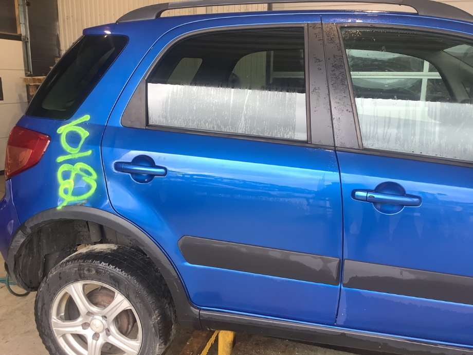 Dør høyre bak til Suzuki SX4, 2006-2009 (Type I, Fase 1)  (SUZUKI|)