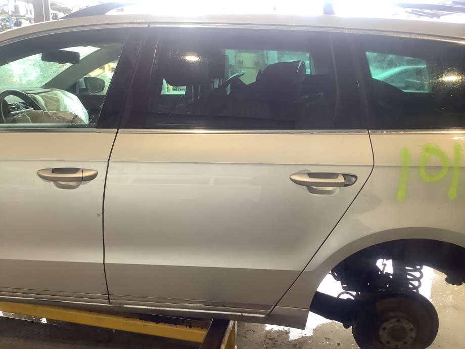 Dør venstre bak til VW Passat, 2011-2015 (B7) (B7) (VOLKSWAGEN|)