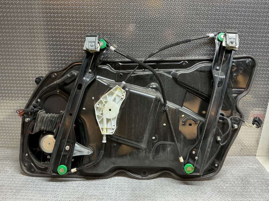 Ruteheis til VW Passat, 2011-2015 (B7) (B7) (VOLKSWAGEN|3AA837461B)