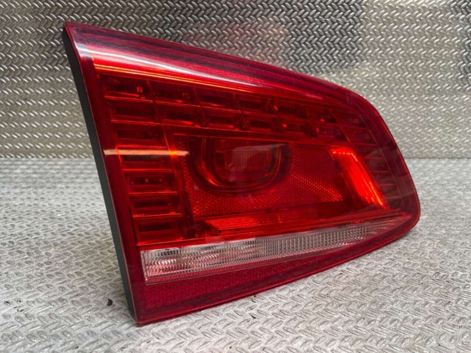 Baklykt venstre indre til VW Passat 2011-2015 (B7) (B7) (VOLKSWAGEN|3AF 945 307 E)