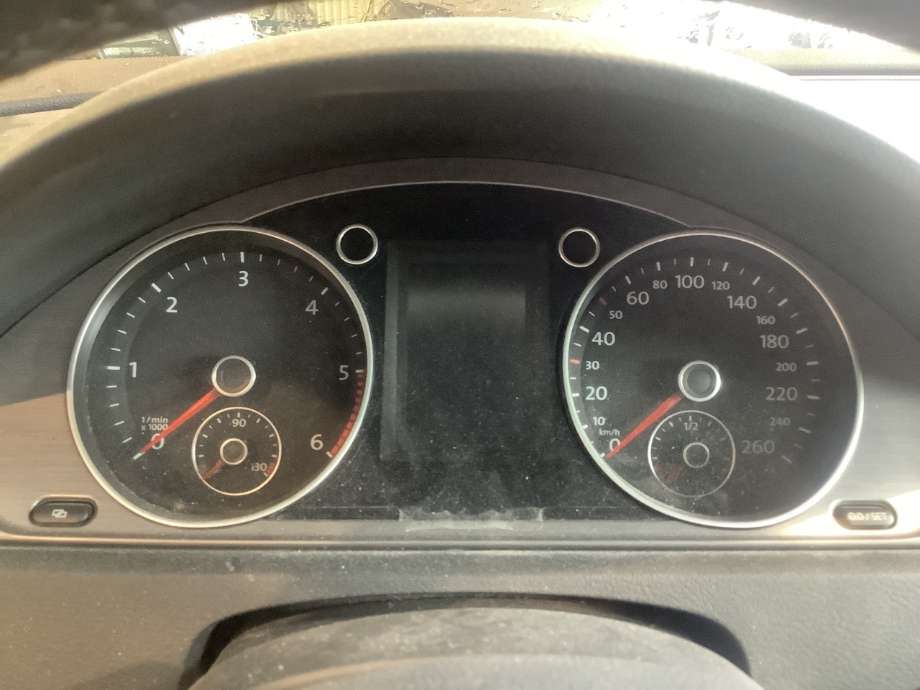 Instrumentpanel til VW Passat, 2011-2015 (B7) (B7) (VOLKSWAGEN|)