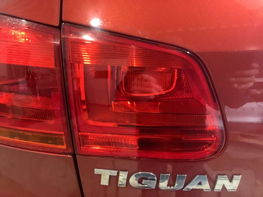 Baklykt venstre indre til VW Tiguan, 2011-2016 (Type I, Fase 2)  (VOLKSWAGEN|)