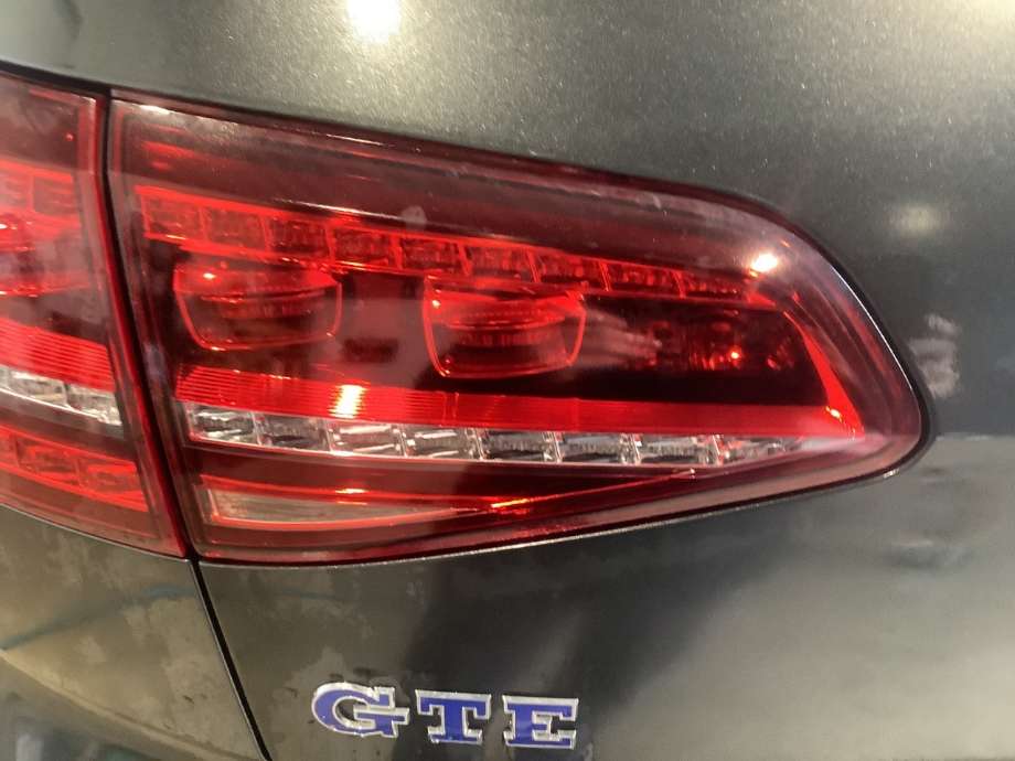 Baklykt venstre indre til VW e-Golf, 2014-2017 (Fase 1)  (VOLKSWAGEN|5G0 945 307 F)