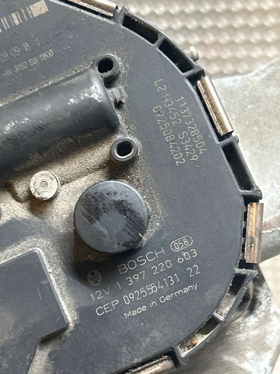 Viskermotor frontrute til Ford S-Max 2006-2010 (Type I, Fase 1)  (FORD|1729629|1397220603|6M21-17504-BM)
