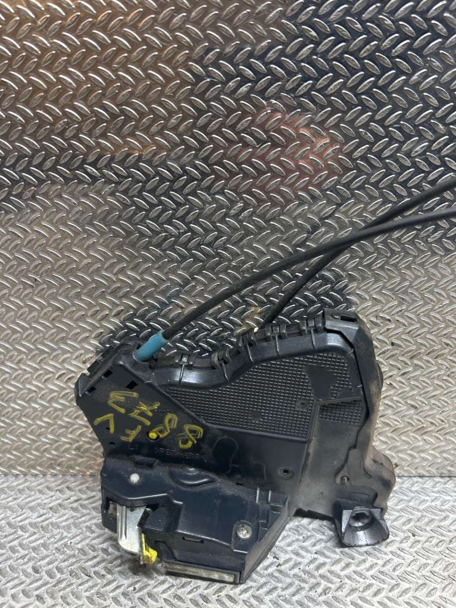 Låsekasse venstre til Toyota RAV4, 2006-2009 (Type III, Fase 1)  (TOYOTA|6904042241)