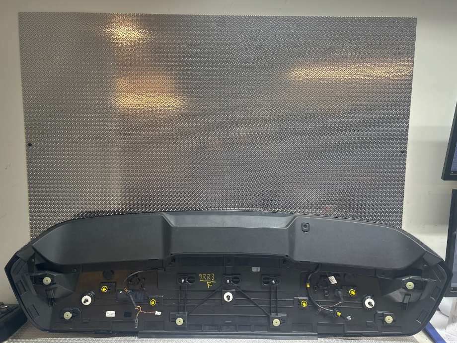 Spoiler bakluke til Volvo XC40 2018-2024  (VOLVO|40009079||31488325)