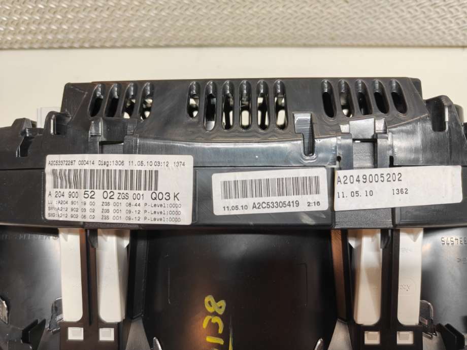 Instrumentpanel til Mercedes C-Klasse 2007-2011 (Fase 1) (W204) (W204) (MERCEDES|A 204 540 77 48||A2049005202ZGS001Q03)