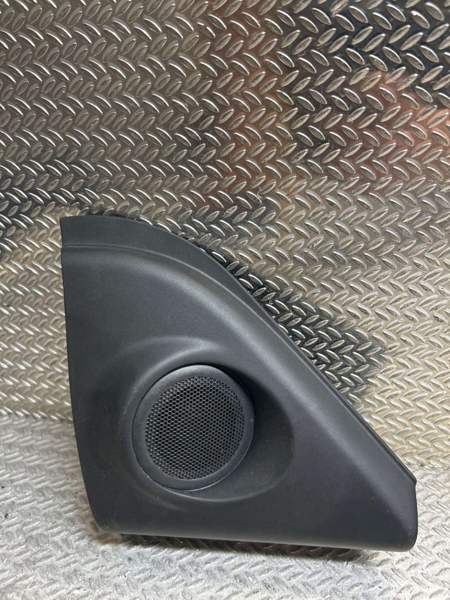 Bilstereo høyttaler til Ford Mondeo, 2007-2010 (Type IV, Fase 1)  (FORD|1579780)
