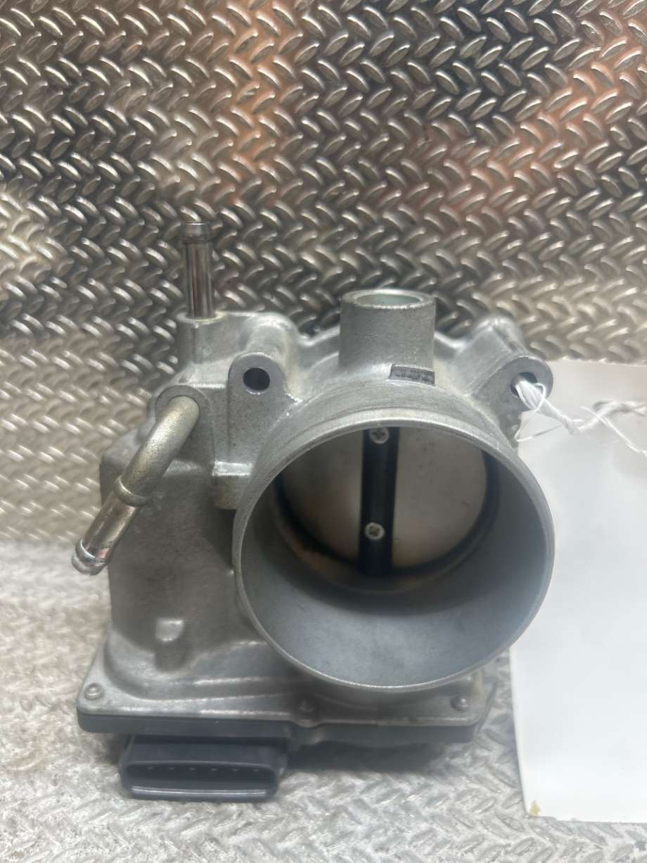 Spjeldhus til Subaru Forester, 2008-2013 (Type III)  (SUBARU|16112AA380)