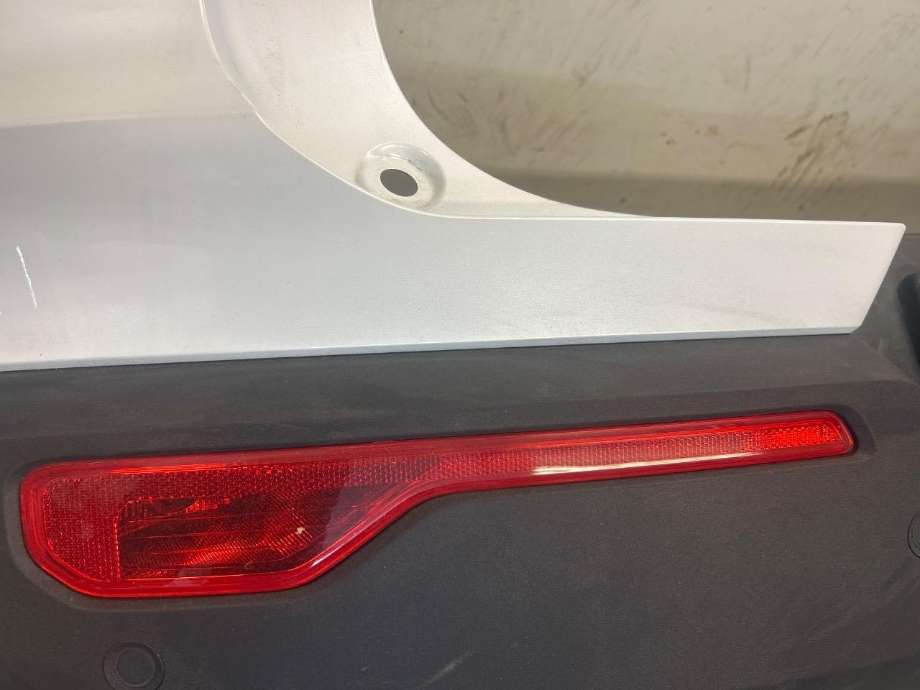 Baklykt fra støtfanger til Volvo XC40, 2018-2024  (VOLVO|31689812)