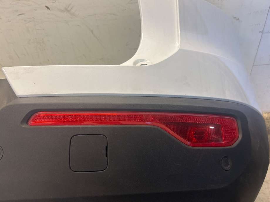 Baklykt fra støtfanger til Volvo XC40, 2018-2024  (VOLVO|31689815)