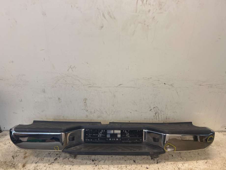 Støtfanger bak til Nissan Navara, 2005-2010 (Fase 1) (D40) (D40) (NISSAN|85022ZP60A)