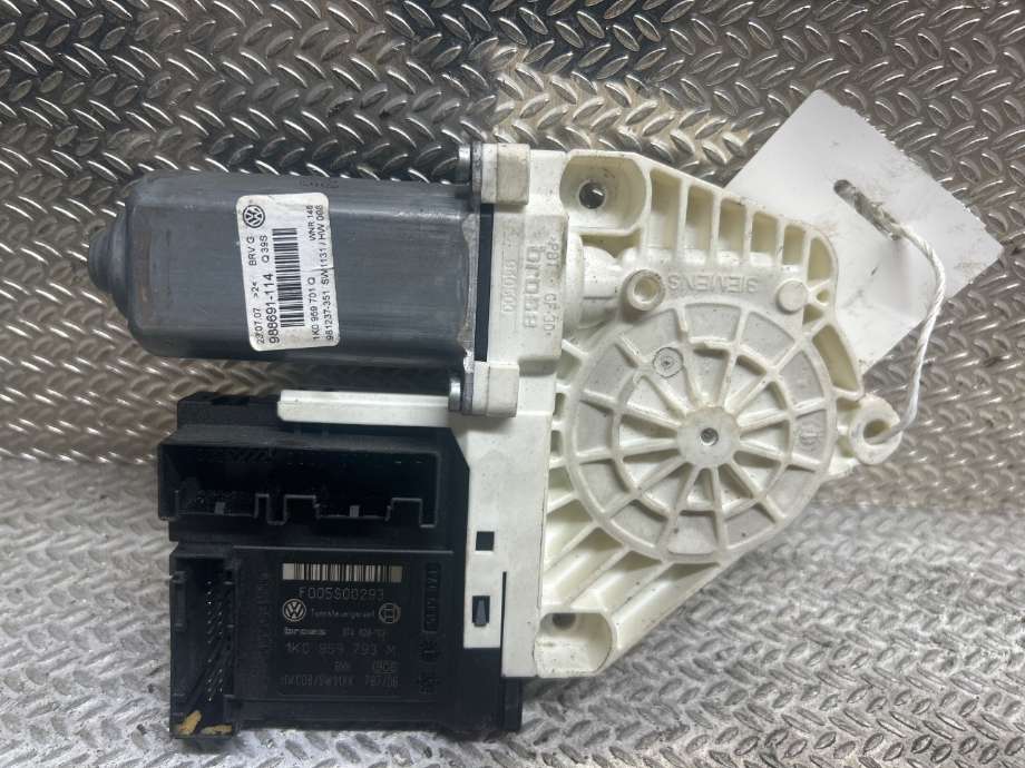 Ruteheis venstre til VW Passat 2005-2010 (B6) (B6) (VOLKSWAGEN|1K0959701AE|988691-114|1K0959701Q)