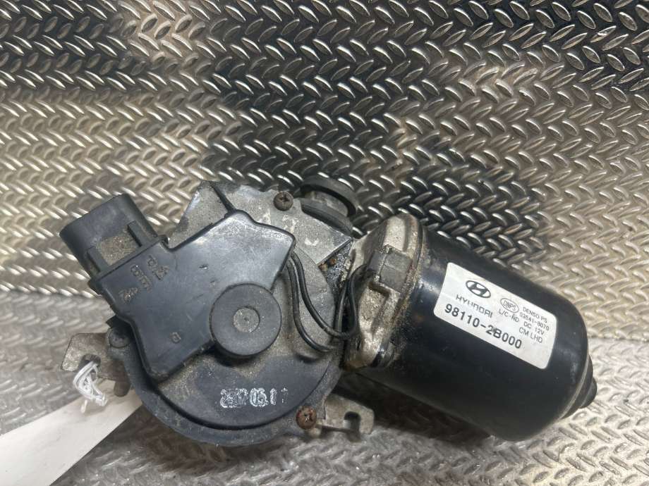 Viskermotor frontrute til Hyundai Santa Fe 2006-2009 (Type II, Fase 1)  (981102B000|)