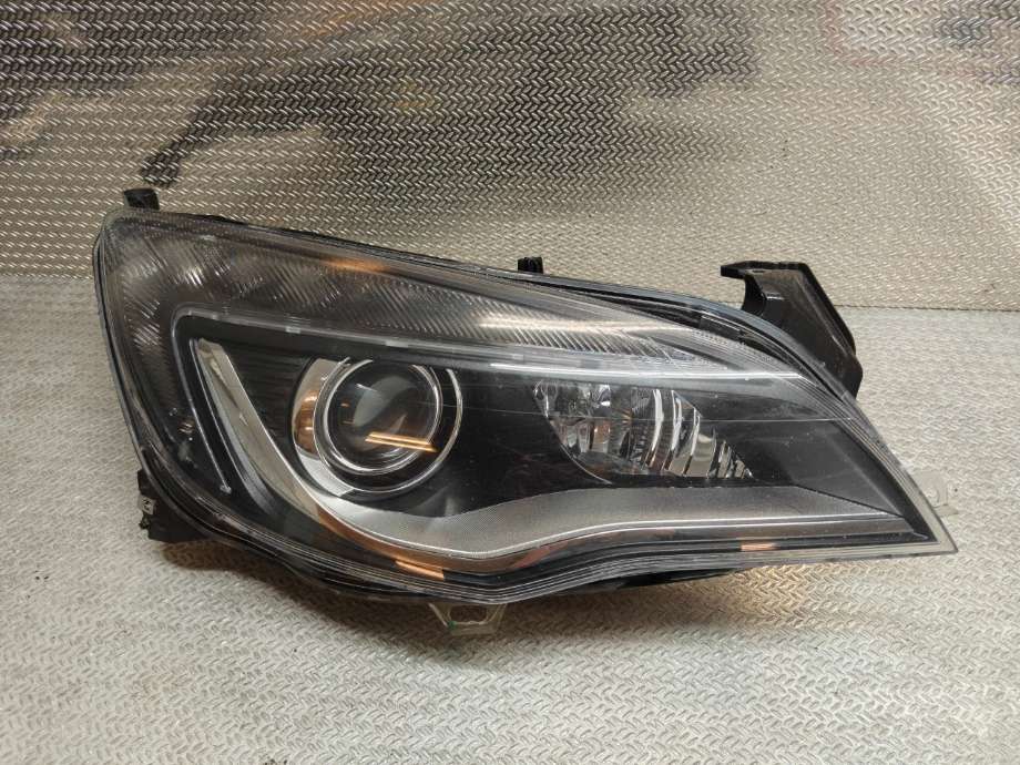 Frontlykt høyre xenon til Opel Astra J 2010-2015  (OPEL|13398145 12 16 709|13306934;13398145|)