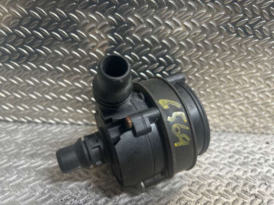 Sirkulasjonspumpe til BMW i3, 2013-2022  (BMW|64116834917)