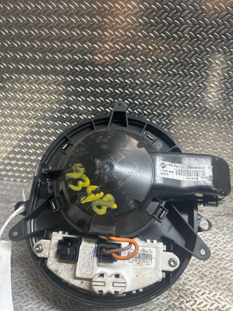 Varmeapparat motor til BMW 3-Serie 2012-2018 (F30/F31/F34) (F30/F31/F34) (BMW|64119350395|64 11 9 350 395|)