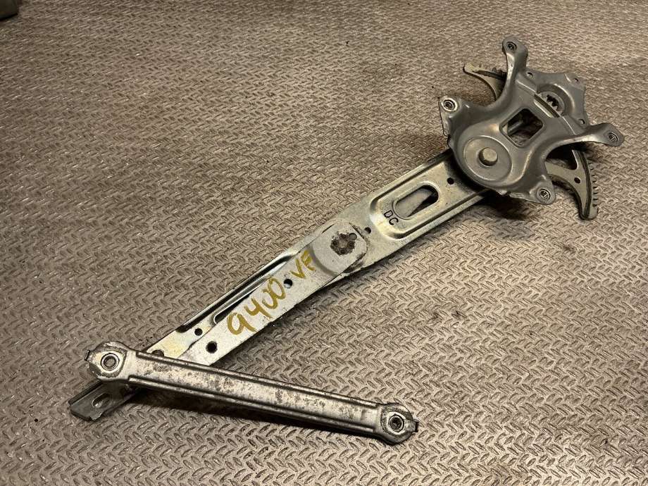 Ruteheis til Toyota RAV4, 2013-2015 (Type IV, Fase 1)  (TOYOTA|6980130280)