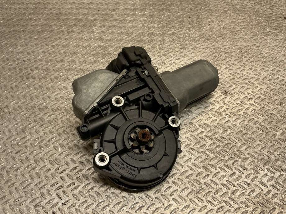 Ruteheis venstre foran til Toyota RAV4 2013-2015 (Type IV, Fase 1)  (TOYOTA|8572042110|)