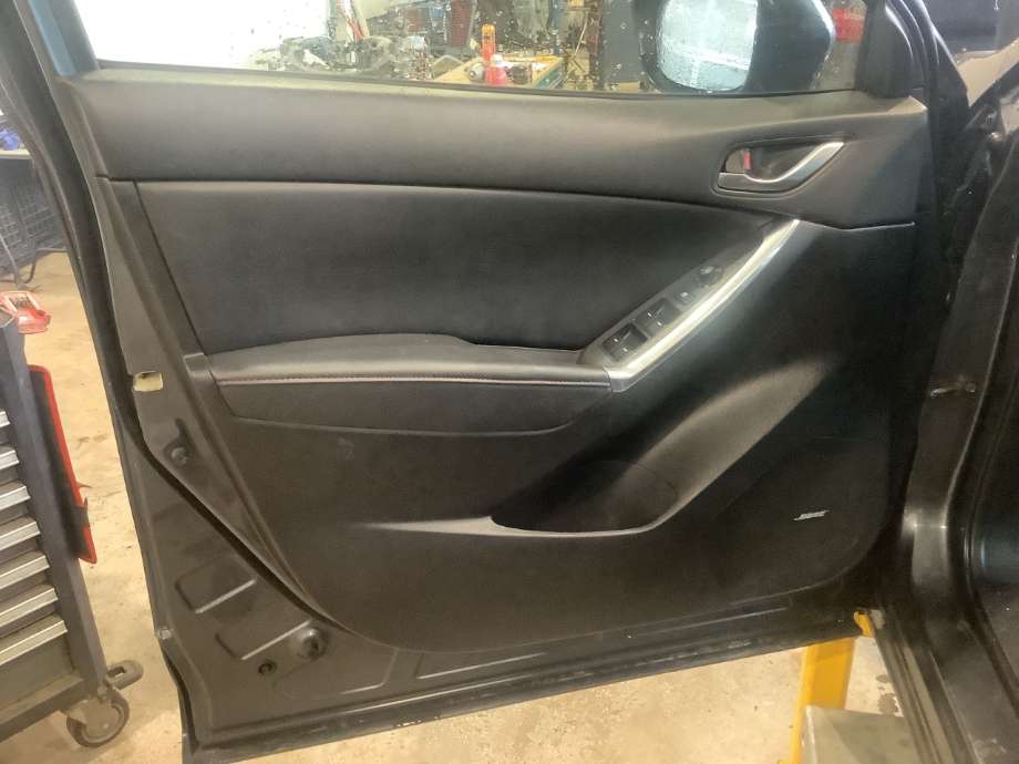 Dør venstre foran til Mazda CX-5 2012-2017 (Type I)  (MAZDA|)