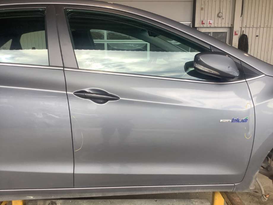 Dør høyre foran til Hyundai i30 2012-2017 (Type II)  (HYUNDAI|)