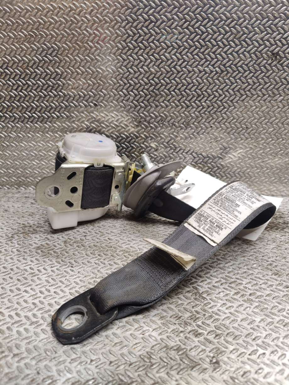 Sikkerhetsbelte bak høyre til Toyota RAV4, 2006-2009 (Type III, Fase 1)  (TOYOTA|7336042201B4)