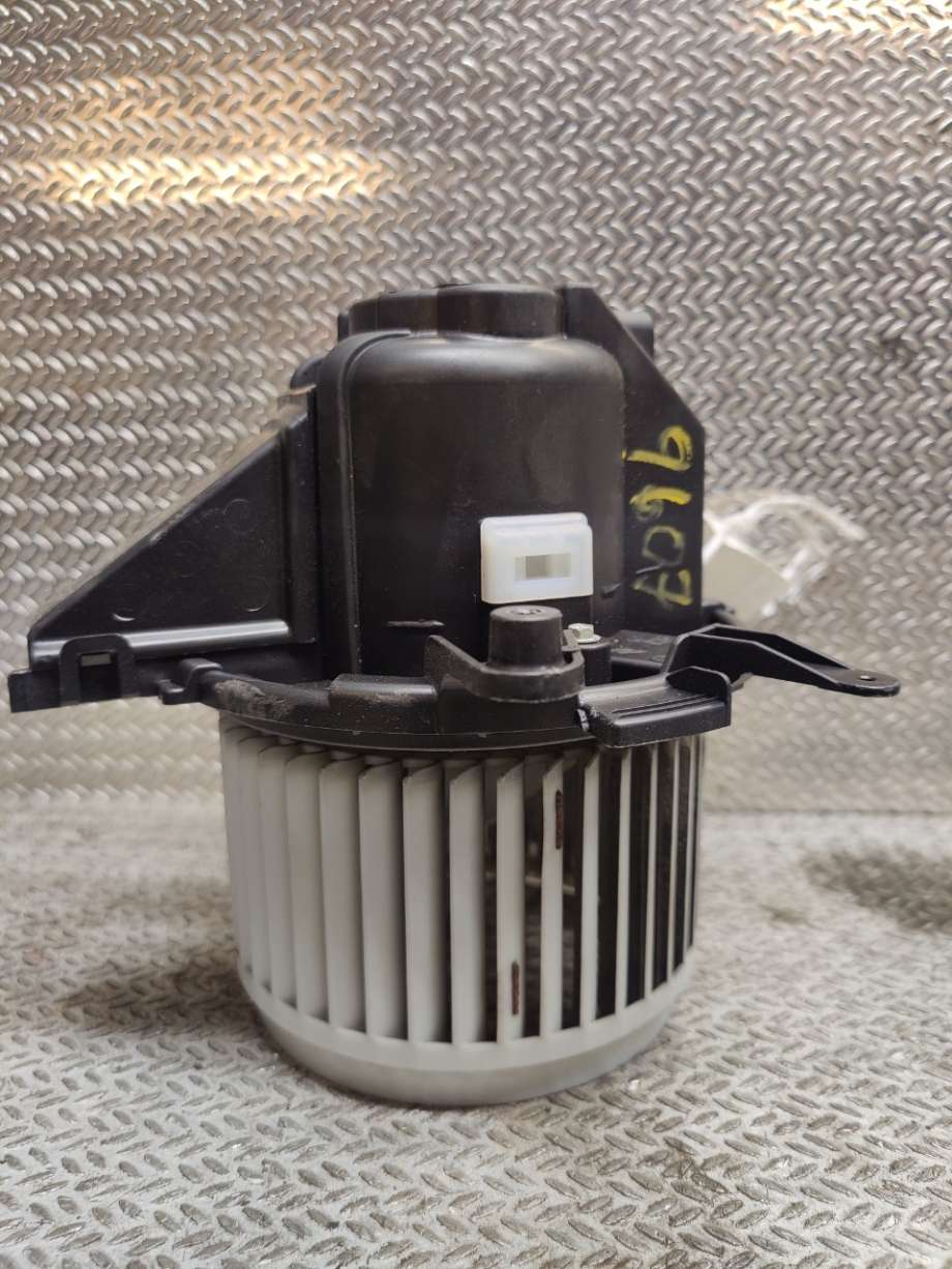 Varmeapparat motor til Peugeot Expert, 2016-->> (Type III)  (PEUGEOT|9849717080)