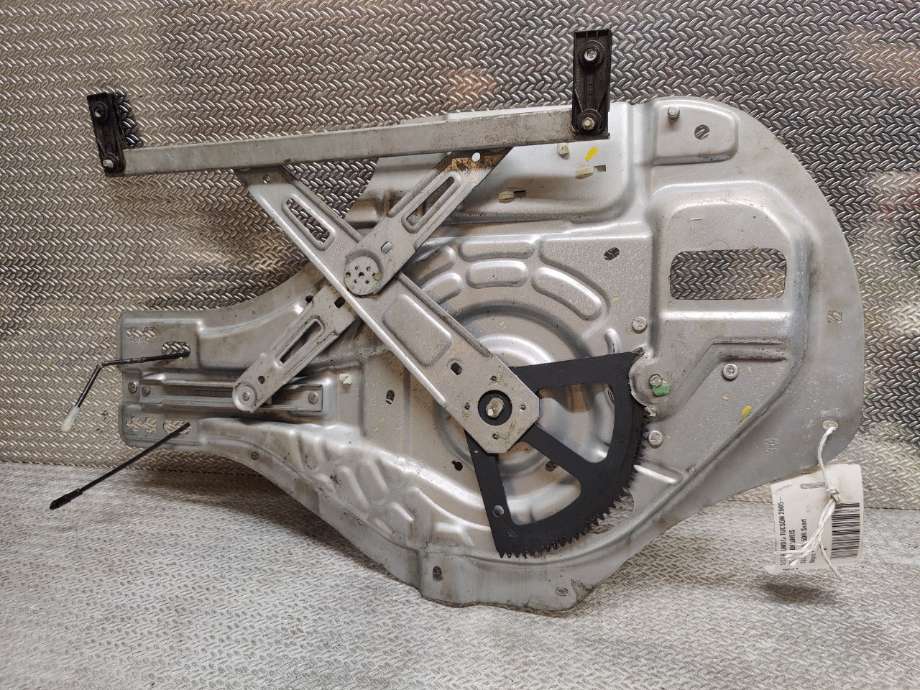 Ruteheis til Hyundai Tucson, 2003-2009  (HYUNDAI|824062E000)