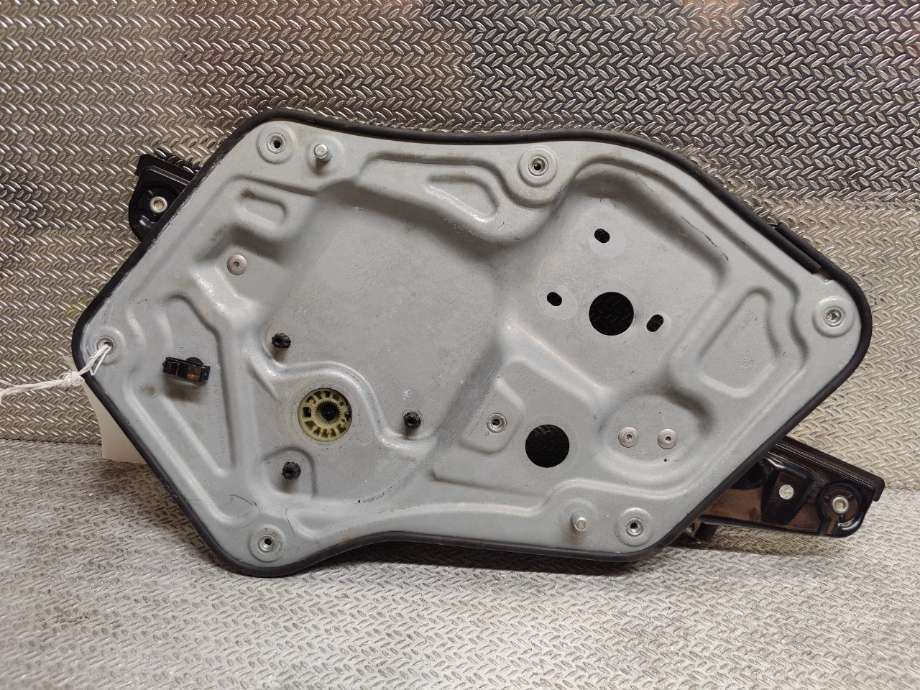 Ruteheis til Škoda Yeti 2009-2013 (Fase 1) (SKODA|5L0837461|)