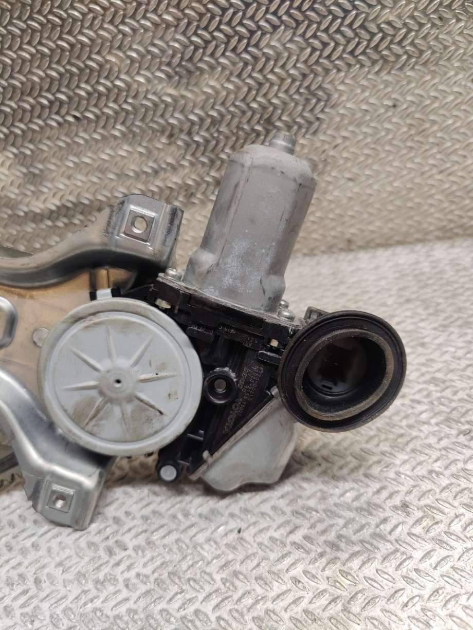 Ruteheis venstre til Toyota Yaris 2012-2014 (Type III, Fase 1)  (TOYOTA|698200D440|698200D310|)