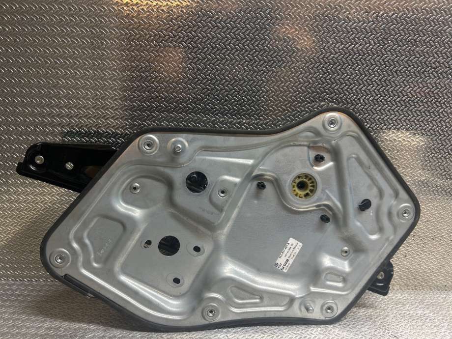 Ruteheis til Škoda Yeti 2009-2013 (Fase 1)  (Skoda|5L0837461|1021912558105|5L0837401)