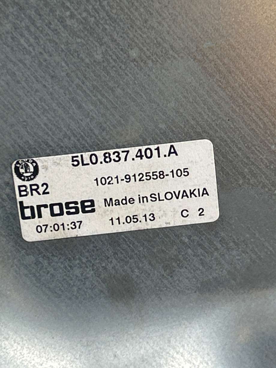 Ruteheis til Škoda Yeti 2009-2013 (Fase 1)  (Skoda|5L0837461|1021912558105|5L0837401)
