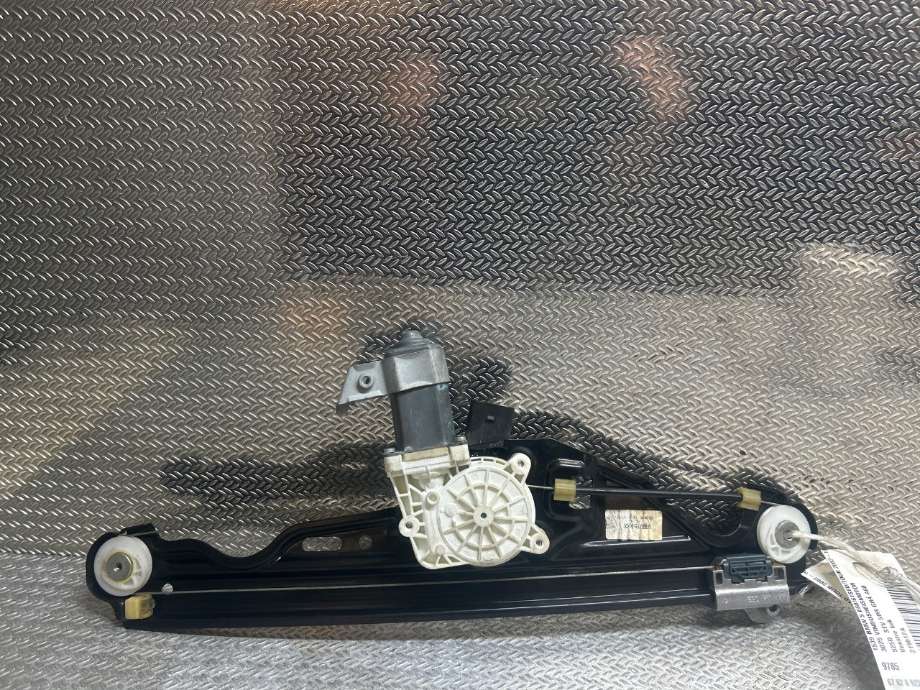 Ruteheis til BMW 5-Serie, 2003-2010 (E60/E61) (E60/E61) (BMW|51357184745)
