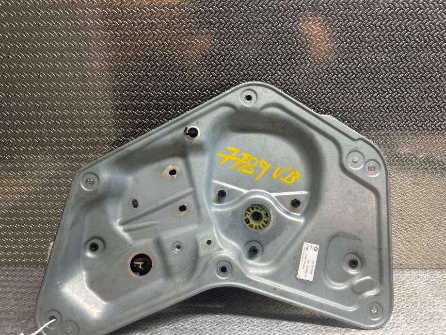 Ruteheis til Škoda Yeti 2009-2013 (Fase 1)  (Skoda|5L0839461A|1021912560105|5L0839401B)