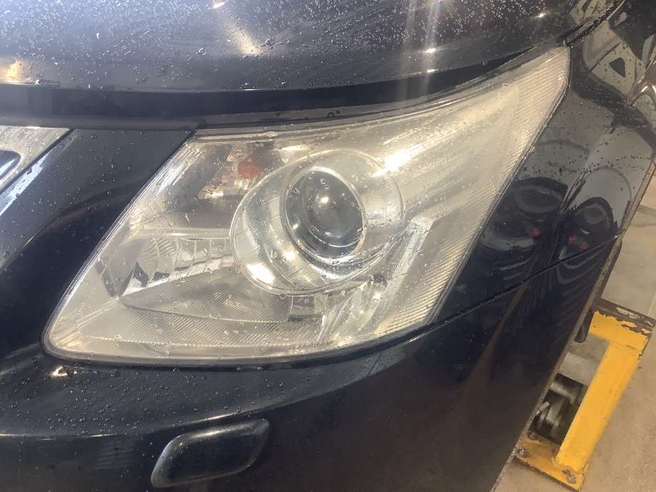 Frontlykt venstre halogen til Toyota Avensis, 2009-2015 (Type III, Fase 1) (TOYOTA|8117005311)