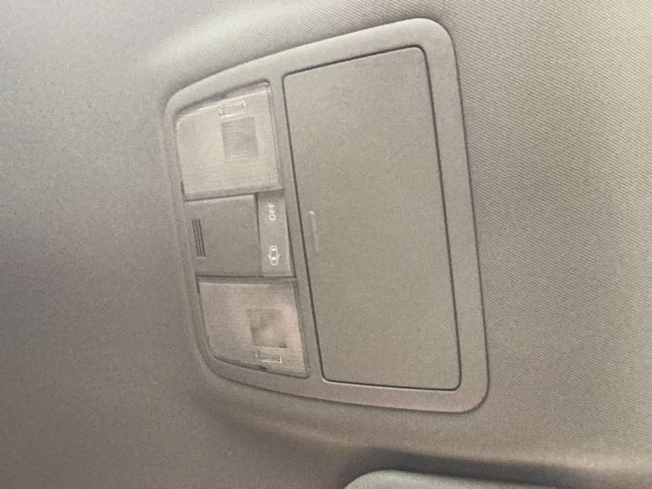 Taklyspanel til Toyota Avensis, 2009-2015 (Type III, Fase 1) (TOYOTA|)