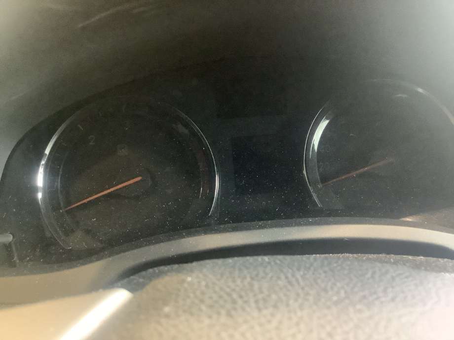Instrumentpanel til Toyota Avensis, 2009-2015 (Type III, Fase 1) (TOYOTA|)
