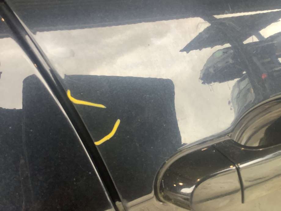 Dør høyre foran til BMW 3-Serie 2005-2011 (E90/E91/E92/E93) (E90/E91/E92/E93) (BMW|)