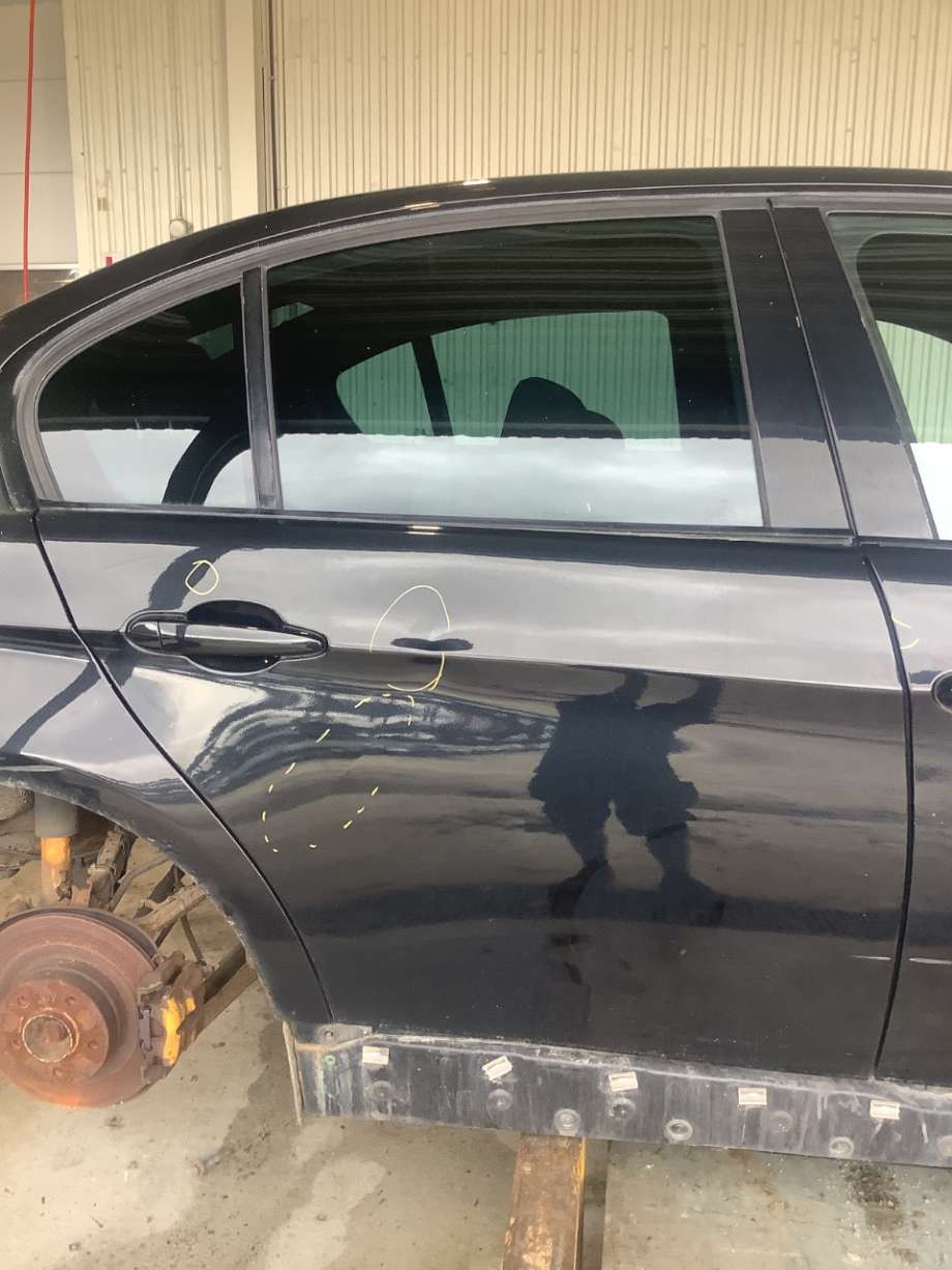 Dør høyre bak til BMW 3-Serie, 2005-2011 (E90/E91/E92/E93) (E90/E91/E92/E93) (BMW|)