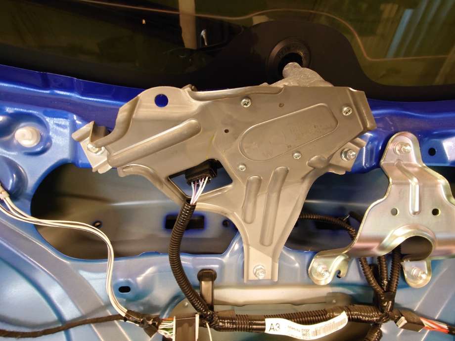Viskermotor bakrute til Toyota Yaris, 2014-2020 (Type III, Fase 2)  (TOYOTA|851300D190)